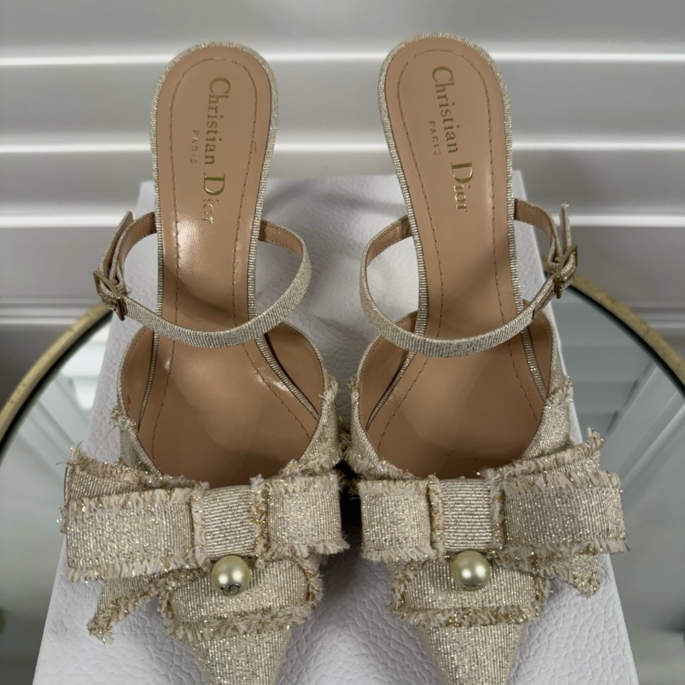 CHRISTIAN DIOR Laminated Grosgrain Pearl Fringe Adiorable Mule 38 Shiny Gold - Picture 5 of 12